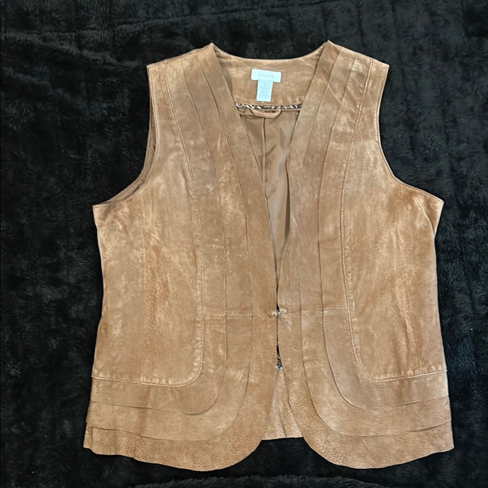 CHICO’S SUEDE LEATHER BROWN VEST SIZE 1 EXCELLENT PRE-OWNED CONDITION..